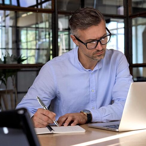 القلم التنفيذي - قلم الكرة الدوارة الفضي الأنيق. حبر جل شنايدر ذو نقطة دقيقة للكتابة بسلاسة. قلم فاخر وفاخر للرجال والنساء. مجموعة هدايا أقلام Chrome، Premium، Business، High End Pen in Kuwait