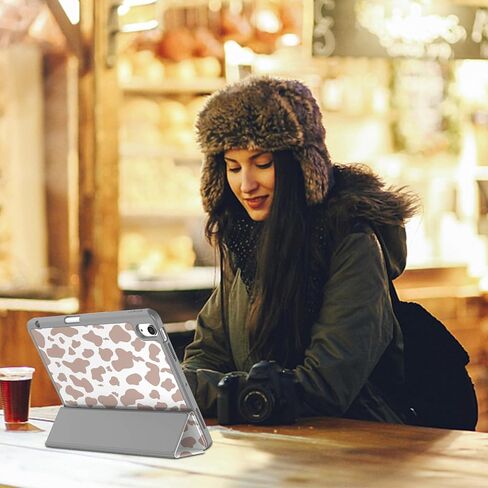 متوافق مع حافظة iPad Air 11 بوصة 2024 الجيل الخامس/الرابع 10.9 بوصة (2022/2020) مع حامل قلم رصاص، جراب خلفي من مادة TPU غطاء للنوم/الاستيقاظ التلقائي للنساء والفتيات - نمط بقرة وردي غربي in Kuwait