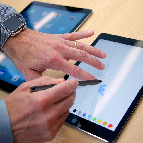 قلم لمس نشط قابل لإعادة الشحن من باور برو، قلم رقمي ذو طرف رفيع من الألياف الموصلة يوفر كتابة يدوية سلسة على iPad وiPad pro وiPhone وSamsung Tablet وأجهزة iOS/Android، مع حقيبة حمل، أسود in Kuwait