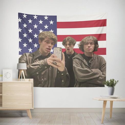 Gaslight Gatekeep Girlboss Sturniolo Triplets، الولايات المتحدة الأمريكية الولايات المتحدة الأمريكية العلم الأمريكي نسيج الجدار شنقا 60 بوصة × 50 بوصة (150 سم × 130 سم) in Kuwait