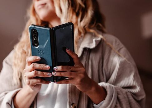 URBAN ARMOR GEAR UAG Designed for Samsung Galaxy Z Fold3 5G (2021) Case Civilian Sleek Ultra-Thin Shock-Absorbent Protective Cover, Black in Saudi Arabia