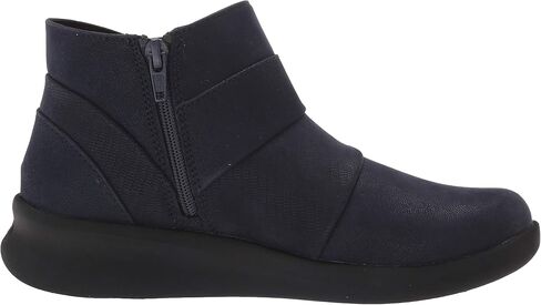 حذاء Sillian 2.0 Rise حتى الكاحل للسيدات من Clarks in Saudi Arabia