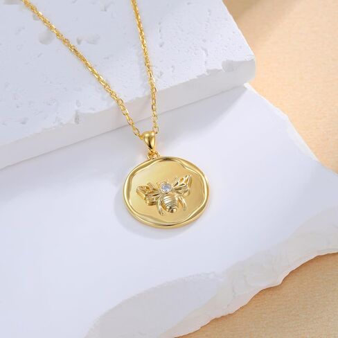 ويندو قلادة من الفضة الاسترليني عيار 925 بتصميم عملة نحلة طنانة - قلادة عين الحسد من الذهب عيار 18 قيراط، هدايا الكريسماس للابنة والحفيدة والاصدقاء، فضة استرلينية، زركونيا مكعب in Kuwait