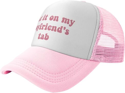 قبعات سائقي الشاحنات من Put It On My Boyfriends Tab للنساء باللون الوردي للرجال هدية فكاهية قبعات وردية للرجال in Kuwait