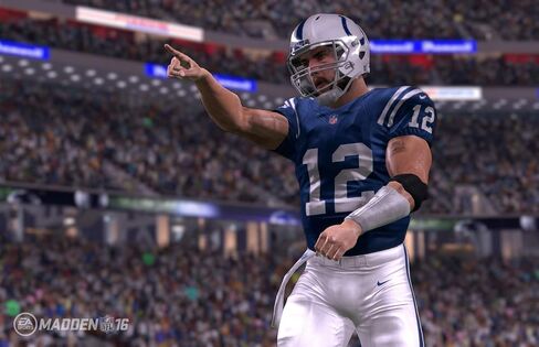 Madden NFL 16 - PlayStation 4 (Renewed) in Saudi Arabia