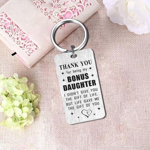 Bonus Step Daughter Gifts Stepdaughter Keychain for Women, Personalized Bonus Daughter Gifts from Stepmom Stpedad, Love My Favorite Bonus Daughter Present in Saudi Arabia