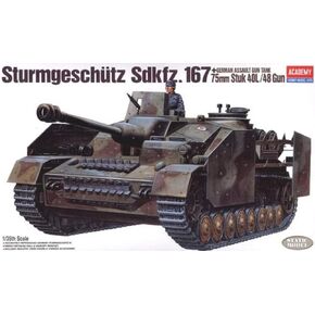 Academy 1/35 German Sturmgeschutz IV SdKfz 167 Kit