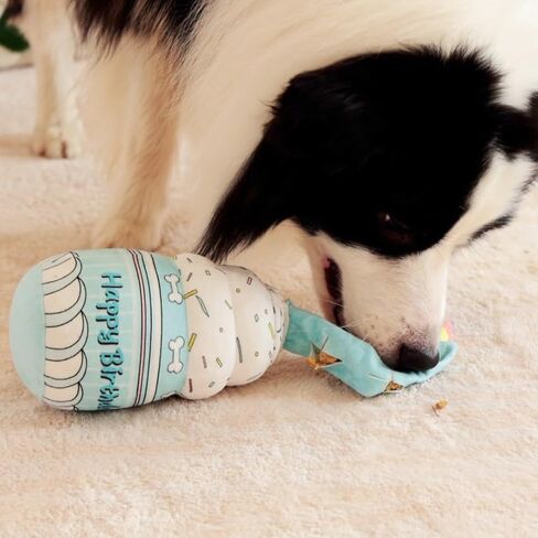 لعبة لغز عيد ميلاد الكلب، ألعاب للكلاب من القطيفة تصدر صوتًا للكلاب الصغيرة والمتوسطة، حجم الكعكة 8 بوصات in Kuwait