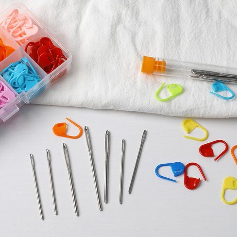 BLMHTWO 150 قطعة من علامات الغرز، 10 ألوان لحياكة الكروشيه مع 3 أحجام، 15 قطعة من إبر الخياطة الحادة للعيون الكبيرة لعلامة ملابس الحياكة مع صندوق تخزين in Kuwait