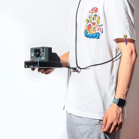 كاميرا Polaroid GO الفورية الصغيرة باللون الأسود + فيلم Polaroid GO الملون - حزمة مزدوجة + ألبوم + حزام in Saudi Arabia