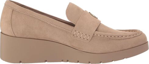 Anne Klein Women's Quella Pump in Saudi Arabia