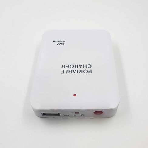 شاحن هاتف يعمل بالبطارية في حالات الطوارئ | باور بانك يعمل ببطارية USB محمول 4 بطاريات AA (أبيض) in Saudi Arabia