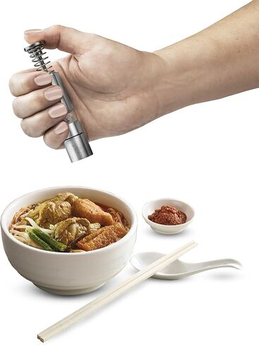 Travel Salt And Pepper Grinder Set, Grind Gourmet™ Original Pump & Grind Travel Gadgets, Spice Grinder, Pepper Mill, Small Salt Pepper Grinder, Free Pep Spice and Salt in Saudi Arabia