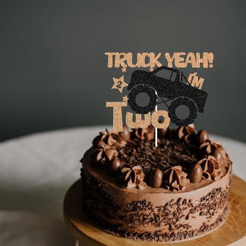 غطاء كعكة عيد الميلاد الثاني السعيد بموضوع الشاحنة، ديكورات حفلات Monster Truck بعمر عامين، موضوع الشاحنة الكبيرة I'm Two، ذهبي وردي وأسود in Kuwait