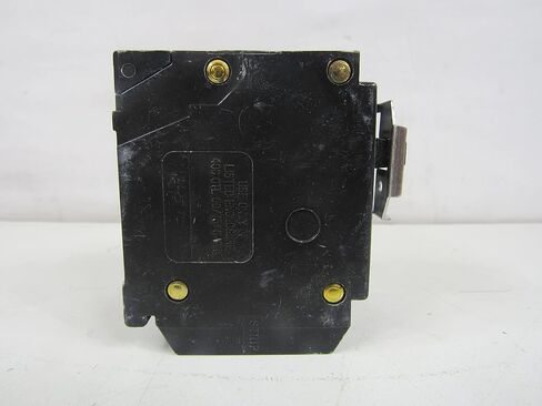Eaton One 15 Amp 2 Pole and One 30 Amp 2 Pole Type BR, BQC Quadplex Circuit Breaker in Saudi Arabia