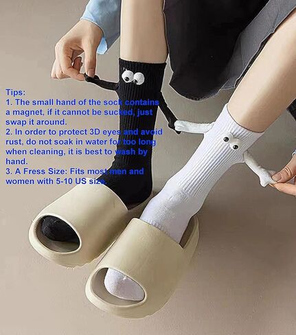 GEOOT Magnetic Hand in Hand Socks, Socks with Magnetic Hands of Couple Holding Hands Socks, Funny Couple Tube Socks Friendship Gift for Men Women (Black + White, 2 Pairs) in Kuwait
