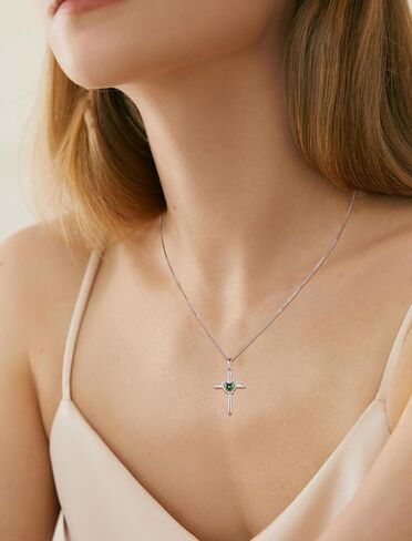 قلادة متقاطعة من الفضة الإسترليني عيار 925 على شكل صليب على شكل قلادة دينية مكونة من مجموعة مجوهرات الزمرد للنساء in Kuwait