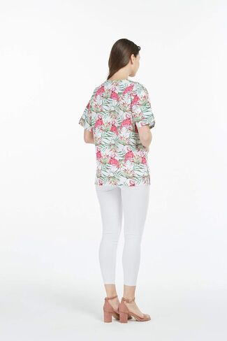 Hawaiian Print Cotton 2 Pockets Scrub Top in Flamingo in Love in Saudi Arabia
