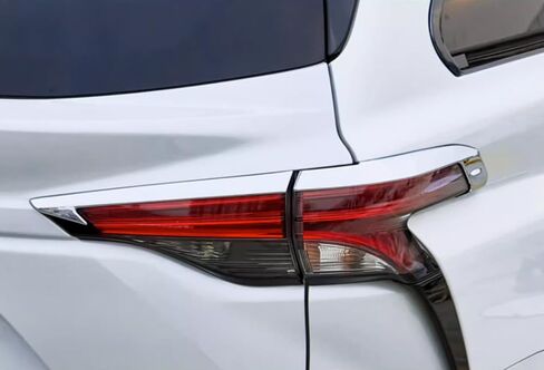 ERIDANUS Auto Accessories Fit for Toyota Sienna 2023 2022 2021 Rear Taillight Eyebrow Frame Cover Trim Decoration (Carbon Fiber Style) ABS 4 PCS in Saudi Arabia