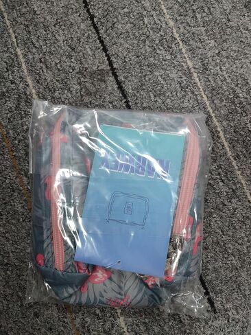 حقيبة مكياج كبيرة بسحاب لتنظيم مستحضرات التجميل أثناء السفر للنساء (كبيرة، جلد الفهد) in Kuwait