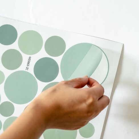 ملصقات حائط منقطة باللون الأخضر - ملصقات ديكور حائط خضراء، ديكورات حائط لغرفة الأطفال، ملصق حائط لغرفة نوم الأطفال وغرفة المعيشة والفصول الدراسية وديكور غرفة اللعب (ملصق منقطة باللون الأخضر) in Kuwait