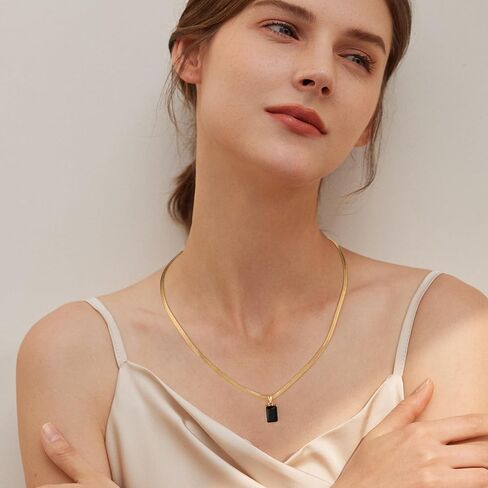 Lourny Diamond Pendant Gold Necklace for Women, 18K Gold Plated Dainty Cuban Snake Chain Necklace Gemstone Zircon Rectangle Pendant Choker Necklace Jewelry Gifts for Women in Saudi Arabia