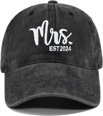 Mr and Mrs Hats Wedding Gifts Engagement Gifts for Couples, Mr and Mrs Gifts for Anniversary Newlywed Honeymoon in Saudi Arabia