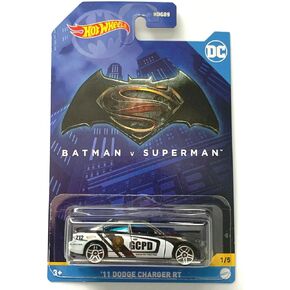 Hot Wheels '11 Dodge Charger RT - DC Batman vs Superman 1/5