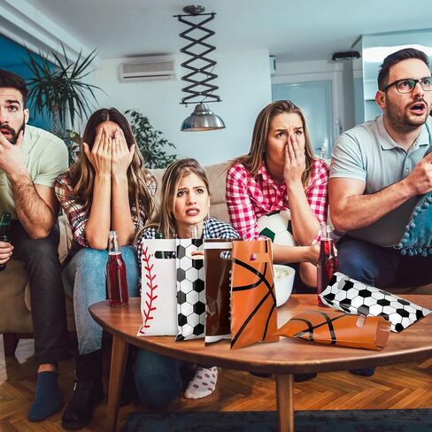 Aliceset 160 قطعة من حقائب الحفلات الرياضية المفضلة لكرة القدم، حقائب هدايا لكرة القدم تحت عنوان حقائب المكافآت البلاستيكية، كرات السلة، أكياس الحلوى مع مقابض للرياضات، مستلزمات حفلات أعياد الميلاد للأولاد in Kuwait