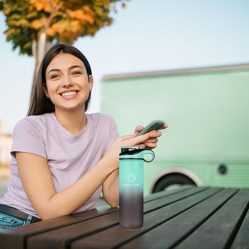 زجاجة رياضية مقاومة للانسكاب سعة 32 أونصة من البلاستيك - زجاجة مياه من تريتان قابلة للطي - زجاجة مياه مع علامة زمنية - زجاجة مياه تحفيزية - زجاجات مياه كبيرة - زجاجة مياه واسعة الفم (أسود) in Saudi Arabia