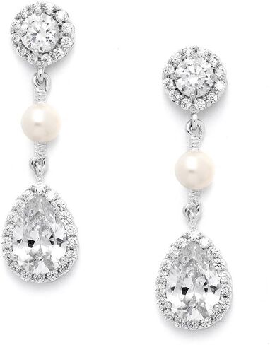 أقراط الزفاف المصنوعة يدويًا من لؤلؤ المياه العذبة من مارييل مع هالات دائرية من الزركونيوم ودموع على شكل كمثرى in Kuwait