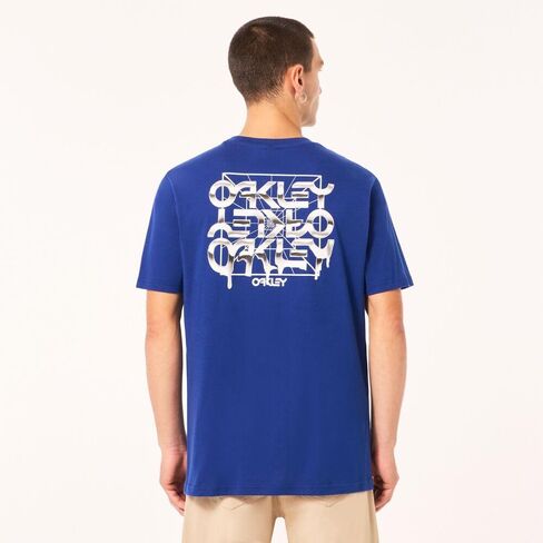 Oakley Men's T-Shirt in Saudi Arabia