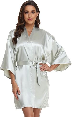 5 Pcs Bride & Bridesmaid Satin Robe, Silky Kimono Bridal Wedding Party Robes Sleepwear in Saudi Arabia