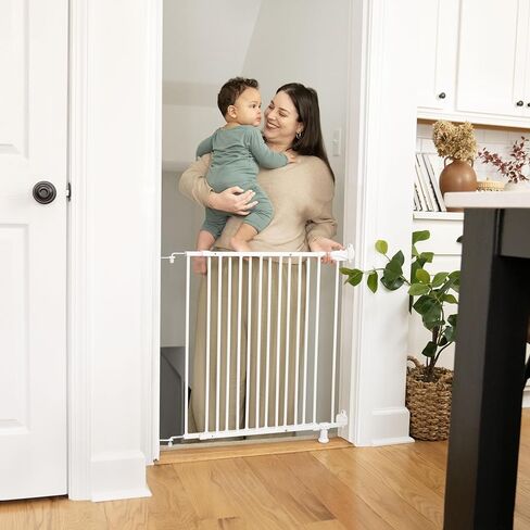 بوابة الحيوانات الأليفة والأطفال من سلسلة Summer by Ingenuity The Doorway 37W مع قفل كاميرا رباعي، بعرض 30 بوصة - 37 بوصة، وطول 28 بوصة، مثبتة بالضغط أو الأجهزة، على الحائط أو الدرابزين في المدخل أو الدرج، باب إغلاق تلقائي - أبيض in Kuwait