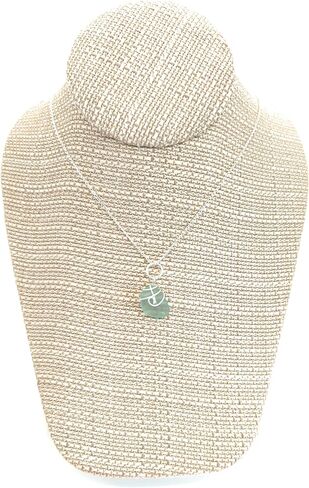 جديد! أقراط مرصوفة بالحصى رائعة من زجاج البحر الأخضر مع خطافات من الفضة الاسترليني، من تصميم إيمي تريزور in Kuwait