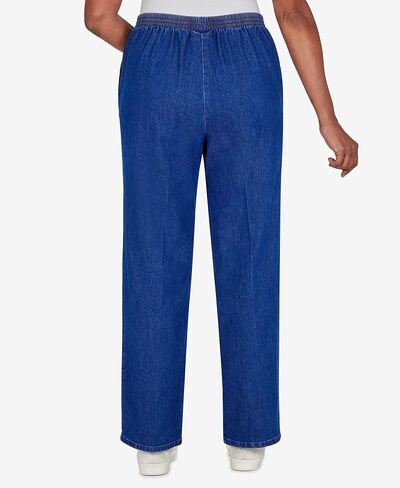 جينز Alfred Dunner النسائي ذو الطول القصير والمقاس العادي in Kuwait