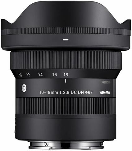 عدسة تكبير فائقة الاتساع مقاس 10-18 مم F2.8 DC DN من سيجما لجهاز Sony E Mount - حزمة عدسات تصوير عالية الأداء مع حافظة صلبة للتخزين مقاومة للماء وبرنامج تحرير الصور، وبطاقة ذاكرة 64 جيجابايت (4 عناصر) in Saudi Arabia