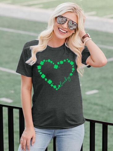 St. Patrick's Day Shirt Women Four-Leaf Clover Tee Shirt Vintage Saint Patrick Day Gift T-Shirt in Saudi Arabia