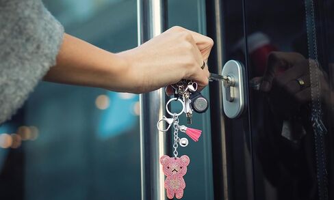 AuPra Teddy Bear Crystal KeyChain Gift Women Bling Rhinestone KeyRing Home Car Bag Clip Key Holder Lady Girl Tassel Present in Saudi Arabia