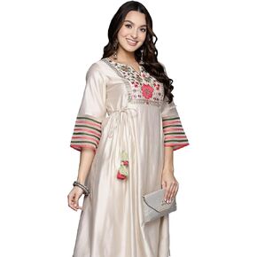 طقم بنطلون كورتا هندي مطرز باللون الأبيض للنساء من INDO ERA in Kuwait