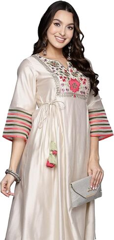 طقم بنطلون كورتا هندي مطرز باللون الأبيض للنساء من INDO ERA in Kuwait