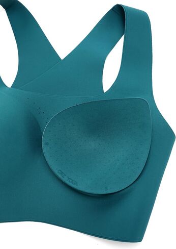 حمالة صدر رياضية للسيدات من CRZ YOGA Flex Sculpt Racerback - رقبة على شكل حرف U مبطنة عالية التأثير، حمالة صدر لاسلكية مضغوطة للجري في صالة الألعاب الرياضية in Kuwait