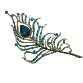 TTjewelry Gorgeous Peacock Feathers Rhinestone Crystal Brooch Pin