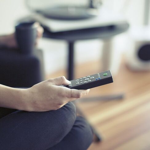 مكبرات صوت على رف الكتب تعمل بالطاقة من Kanto YU6BAMBOO مع تقنية Bluetooth وPhono Preamp | زوج | الخيزران in Kuwait