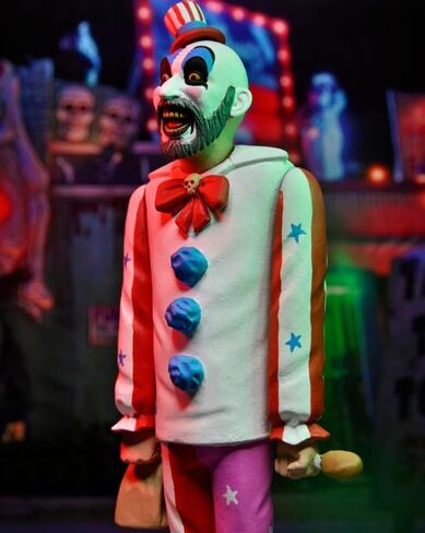 Neca La Maison des Mille morts Figurine Toony Terrors Captain Spaulding 15 cm in Saudi Arabia