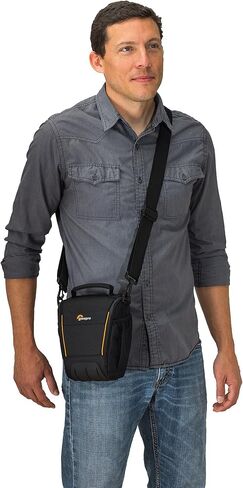 حقيبة الكاميرا Lowepro Adventura in Kuwait