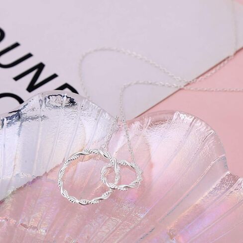 هدايا للجدة من الحفيدة - مجوهرات قلادة من الفضة الإسترليني متشابكة مزدوجة الدائرة - عيد ميلاد الجدة مع بطاقة رسالة وصندوق هدايا in Kuwait