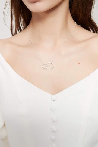 هدايا للجدة من الحفيدة - مجوهرات قلادة من الفضة الإسترليني متشابكة مزدوجة الدائرة - عيد ميلاد الجدة مع بطاقة رسالة وصندوق هدايا in Kuwait