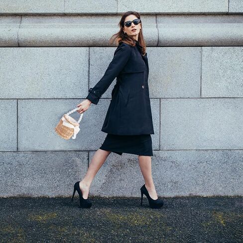 سلة تخزين الخوص سلة تخزين الخوص حقائب يد مطرزة باللؤلؤ للنساء حقيبة مستديرة من القش حقيبة مسائية حقيبة كلاتش للمساء خمر حمل مخلب المحافظ سلة الخوص سلة العرائس in Kuwait