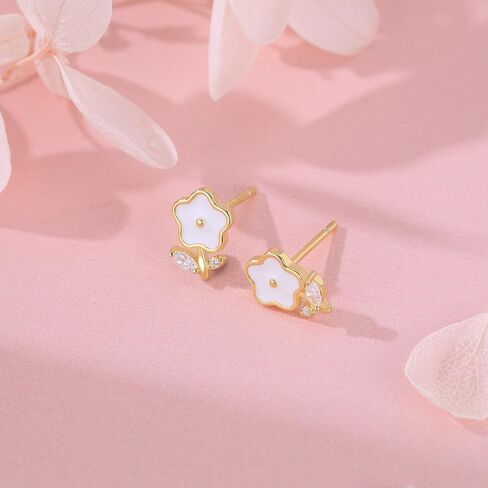 Reffeer Solid 925 Sterling Silver Cute Flower Studs Earrings for Women Teens Tiny Daisy Earrings Studs in Saudi Arabia
